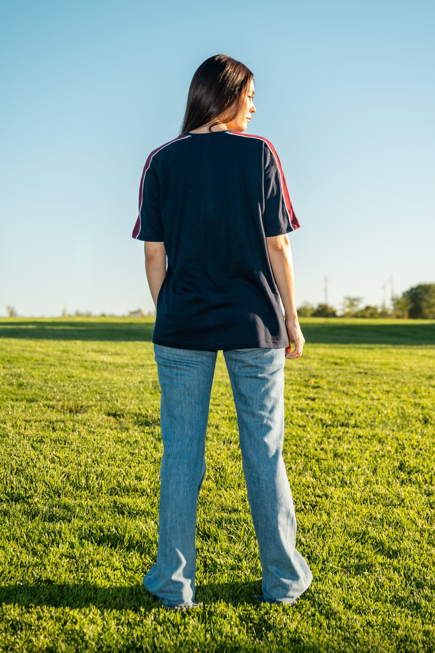 Vista trasera camiseta navy KALANA - mujer